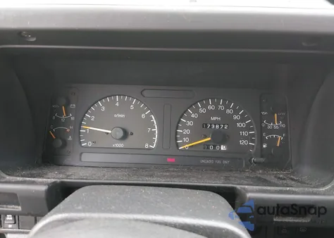 1994 Isuzu Trooper S z USA, uszkodzony, nr VIN JACDH58V8R7918945